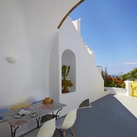 By Voreina Villa Pyrgos Kallistis